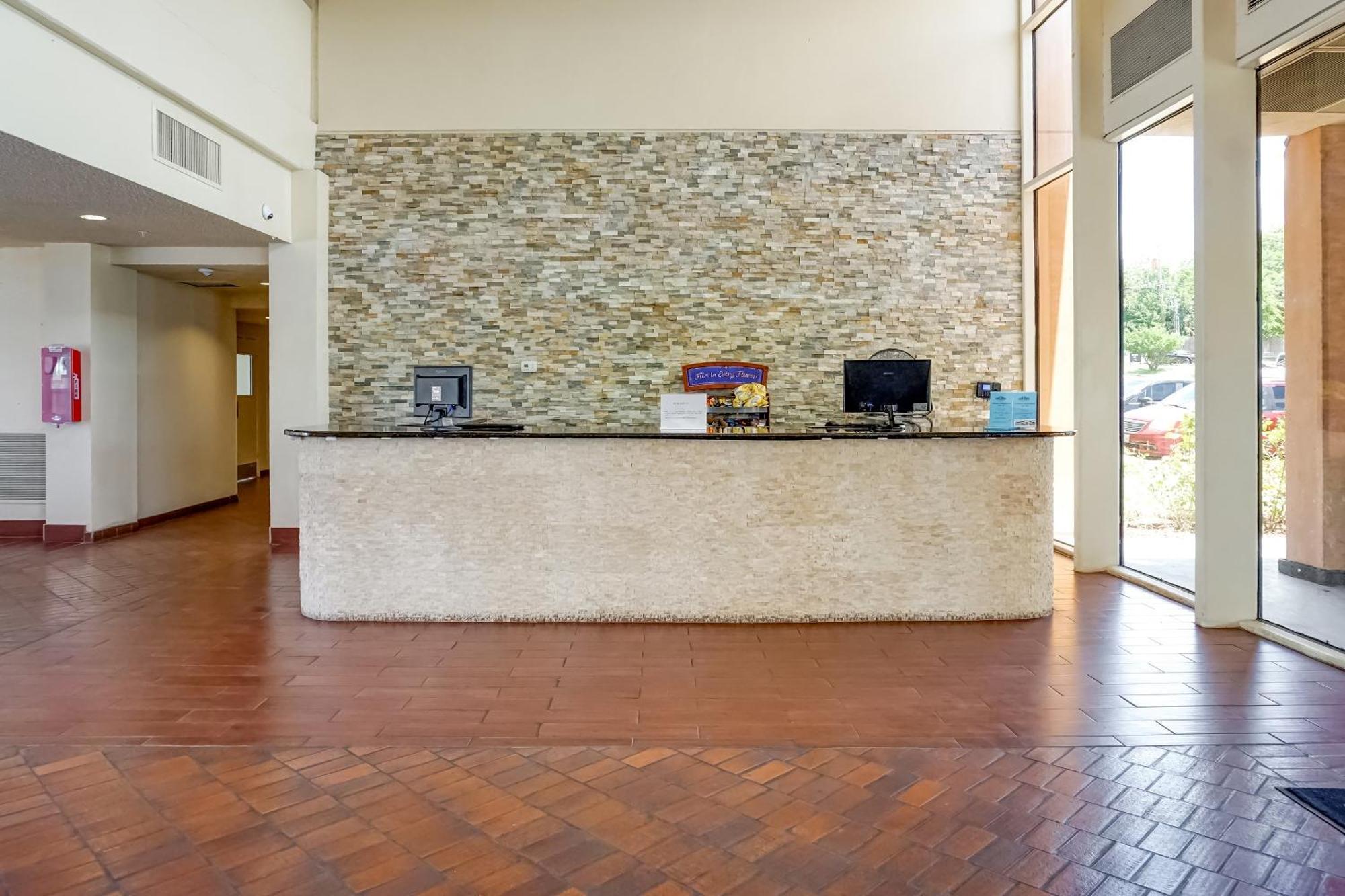 Oyo Hotel Killeen East Central (Adults Only) Exterior photo